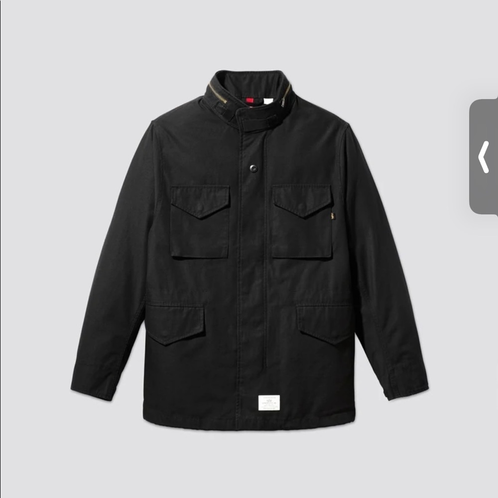 Alpha Industries M-65 MOD FIELD JACKET in color black and size large.